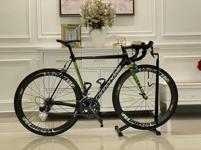 Cannondale Caad 12 saiz 52 — used bicycle for sale in Malaysia