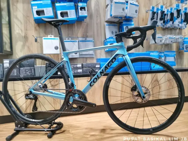 ♣️New Colnago V4 Disc Carbon Road Bike ♣️ — brand new bicycle for sale in Johor, Malaysia