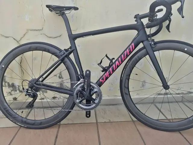 Specialized SL6 Pro Rim Brake like new — used bicycle for sale in Malaysia