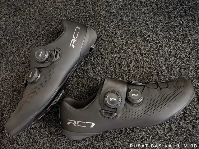 Shimano RC703 Road Shoe — brand new bicycle for sale in Johor, Malaysia