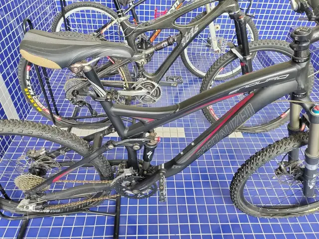 Specialized Enduro SL Comp FSR All Mountain Full Suspension — used bicycle for sale in Selangor, Malaysia
