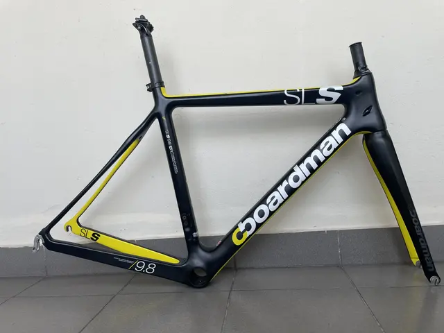 Frame set Boardman SLS 9.8 + Free gifts (worth RM1000) — used bicycle for sale in Kuala Lumpur, Malaysia