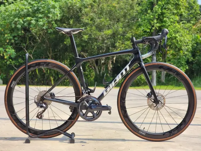Giant TCR adv disc with full ultegra — used bicycle for sale in Selangor, Malaysia