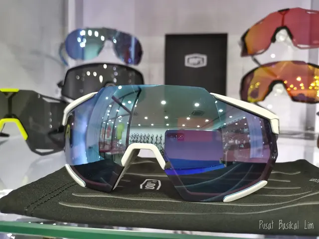Ride 100% Racetrap Matte White  (Hiper Blue Multilayer Mirror Lens) — brand new bicycle for sale in Johor, Malaysia