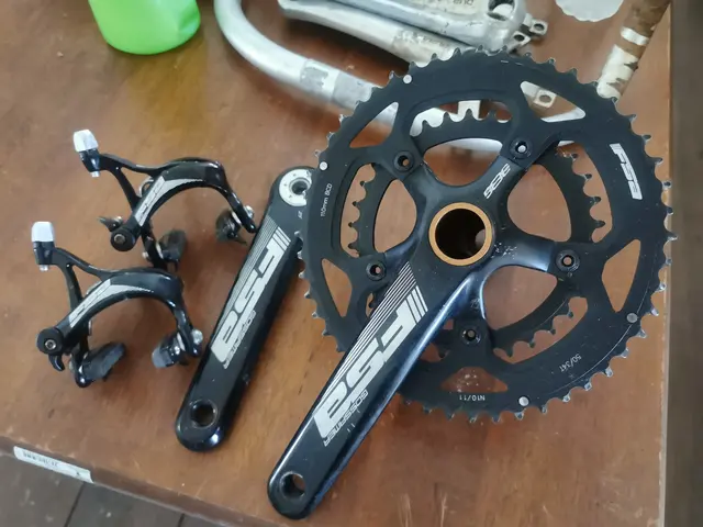 Crankset FSA Brake set FSA — used bicycle for sale in Terengganu, Malaysia