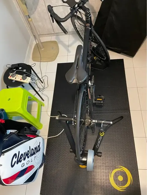 Used Cycleops Smart trainer (bluetooth enabled) — used bicycle for sale in Kuala Lumpur, Malaysia