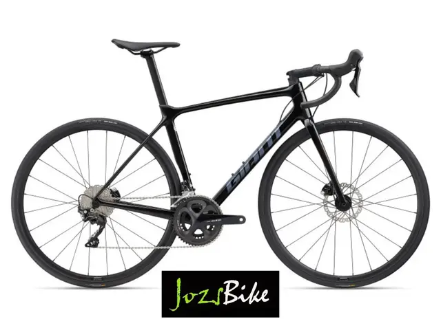 GIANT TCR Advanced 2 Disc Carbon Road Bike — brand new bicycle for sale in Selangor, Malaysia