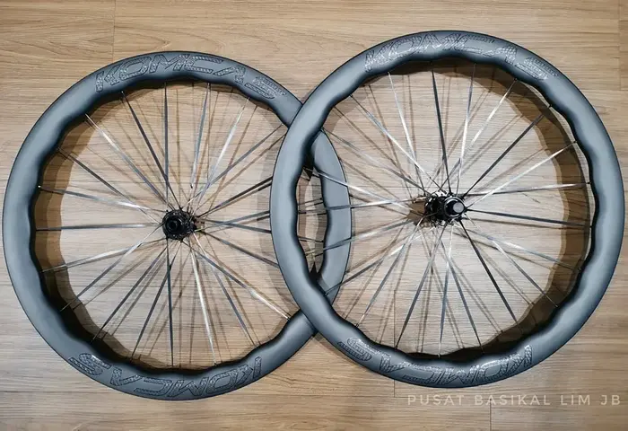 Komcas Evo Max 50 Disc Carbon Wheelset — brand new bicycle for sale in Johor, Malaysia