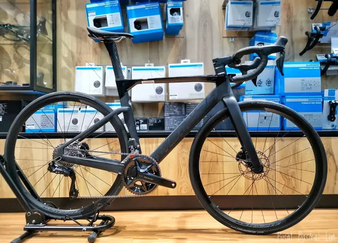 Merida Reacto 6000 105 Di2 Carbon Road Bike — brand new bicycle for sale in Johor, Malaysia