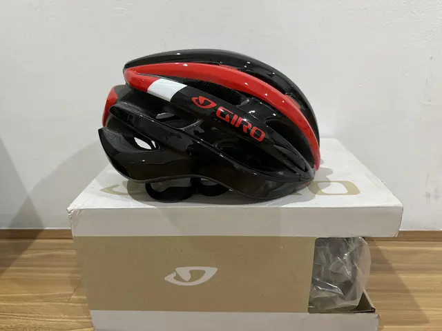 Giro Helmet — used bicycle for sale in Pulau Pinang, Malaysia