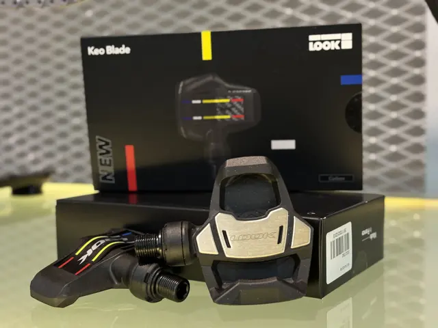 New Look Keo Blade Carbon Road Pedal !!! — brand new bicycle for sale in Johor, Malaysia