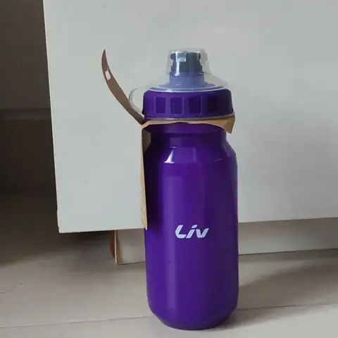 LIV Beyond Never Series Water Bottle - Solid purple Themed 600ML — brand new bicycle for sale in Selangor, Malaysia