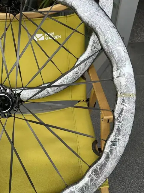 KOMCAS Carbon Wheelset Limited Edition Disc Brake 50mm/60mm — brand new bicycle for sale in Selangor, Malaysia