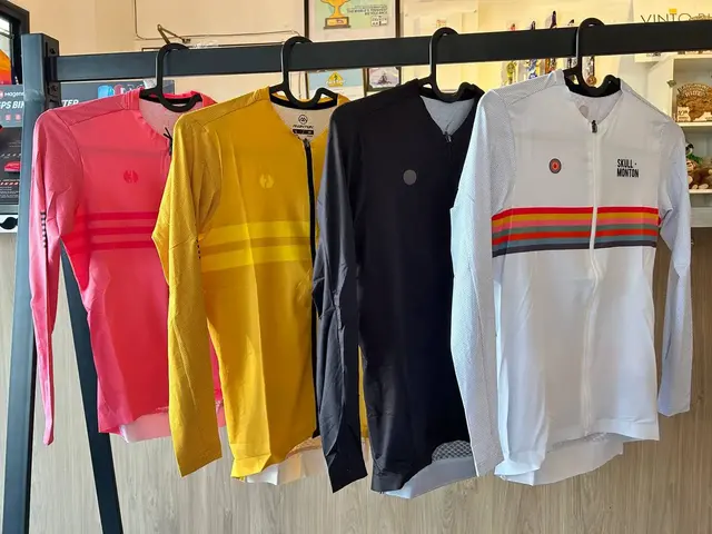 MONTON CYCLING LONG SLEEVE JERSEY / SHORT SLEEVE JERSEY — brand new bicycle for sale in Selangor, Malaysia