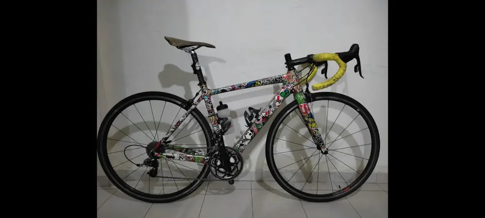 EMC ROAD BIKE CARBON — used bicycle for sale in Johor, Malaysia