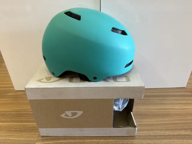 Giro Helmet Quarter — used bicycle for sale in Pulau Pinang, Malaysia