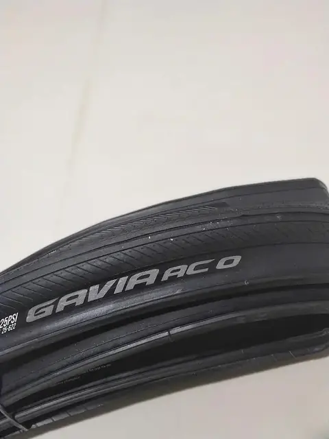 Giant Gavia AC0 Road Bike Tire 700C x 25 Tubeless Ready Hookless Rims compatible Black 170TPI — brand new bicycle for sale in Selangor, Malaysia
