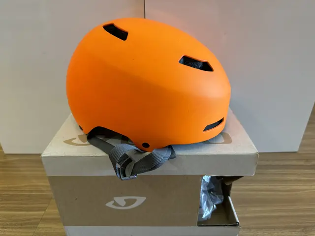 Giro Helmet — used bicycle for sale in Pulau Pinang, Malaysia