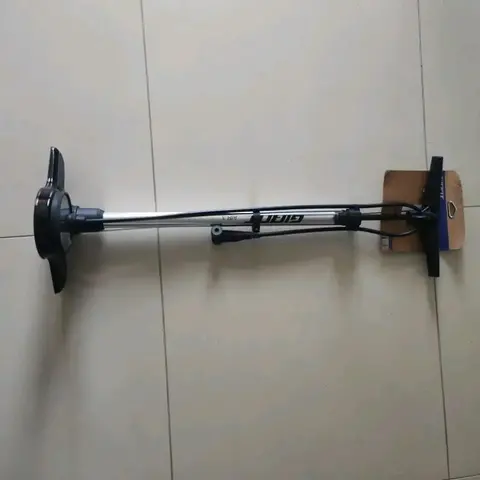 Giant Air 3 Bicycle Floor Pump Chrome Finish - Larger Display Gauge - up to 160PSI max Pressure — brand new bicycle for sale in Selangor, Malaysia
