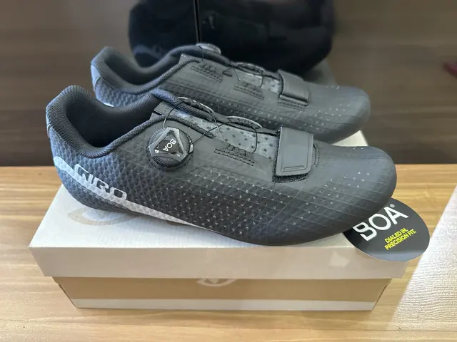 Giro Carbon Road Shoe — used bicycle for sale in Pulau Pinang, Malaysia