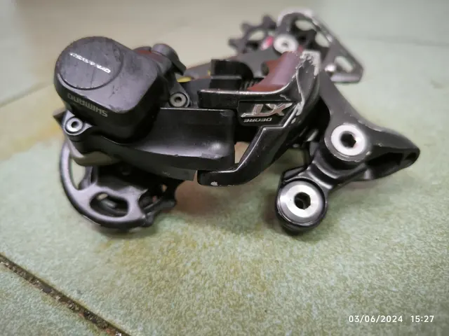 SHIMANO XT M8000 11 SPEED RD / SHIFTER — used bicycle for sale in Kuala Lumpur, Malaysia