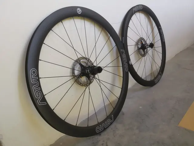 Astuto 45mm disc wheelset for sell! — used bicycle for sale in Pulau Pinang, Malaysia