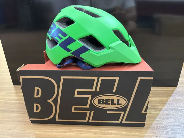 Bell Cycling Helmet — used bicycle for sale in Pulau Pinang, Malaysia