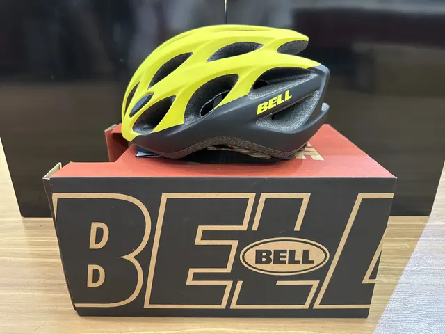 Bell Cycling Helmet — used bicycle for sale in Pulau Pinang, Malaysia