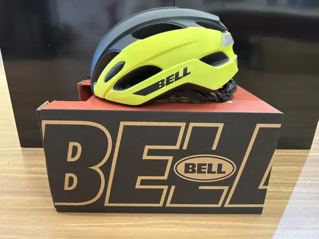 Bell Cycling Helmet — used bicycle for sale in Pulau Pinang, Malaysia