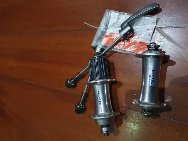 SHIMANO Ultegra HB-6600 Front FH-6600 Rear Hub Set — brand new bicycle for sale in Selangor, Malaysia