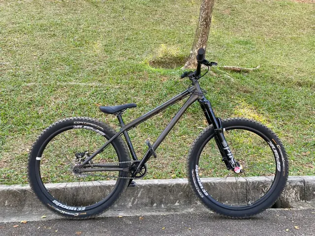 Evil Faction 2 - Dirt Jump — used bicycle for sale in Kuala Lumpur, Malaysia