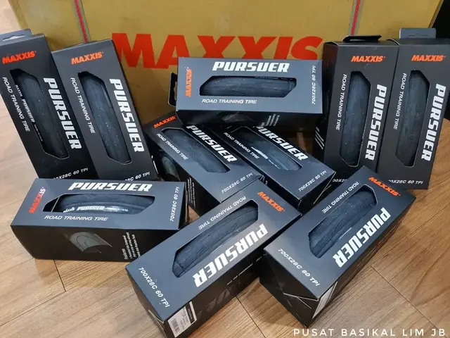 Maxxis Pursuer 700x28c Road Training Tire — brand new bicycle for sale in Johor, Malaysia