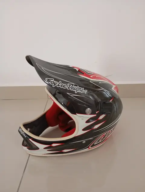Troy Lee Designs D2 Shaun Plamer — used bicycle for sale in Kuala Lumpur, Malaysia
