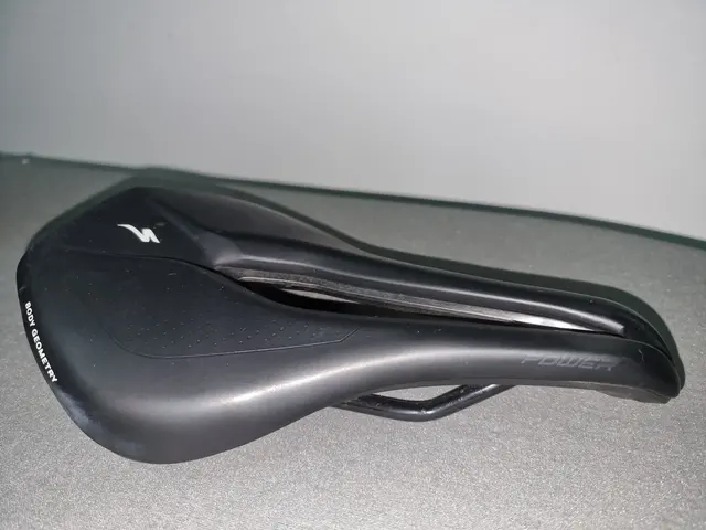 Specialized power comp saddle ORI — used bicycle for sale in Malaysia