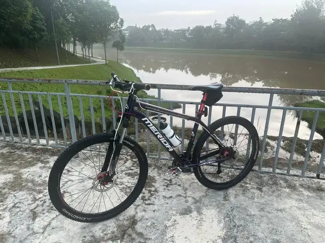 Merida HFS XC Hardtail Mountain Bike — used bicycle for sale in Singapore, Malaysia