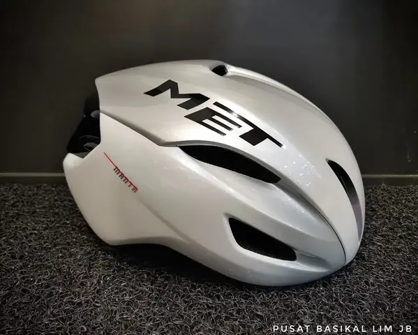 Met Manta MIPS Cycling Helmet............... — brand new bicycle for sale in Johor, Malaysia