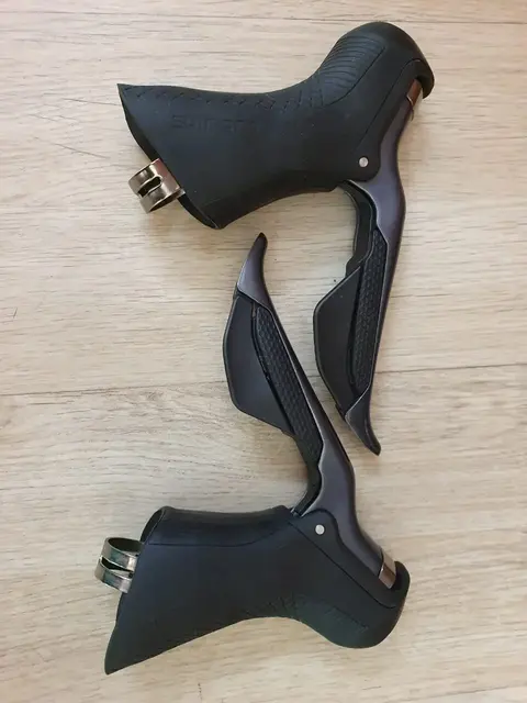 Shimano Ultegra R8050 2x11 Di2 Shifters (Rim Brake) — used bicycle for sale in Pulau Pinang, Malaysia