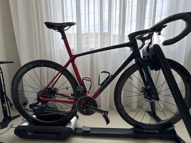 Giant TCR ADSL ver 2022 complete bike — used bicycle for sale in Sarawak, Malaysia