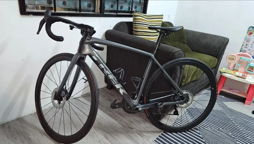 Trek emonda sl6 size 52cm 2021-2022 — used bicycle for sale in Selangor, Malaysia
