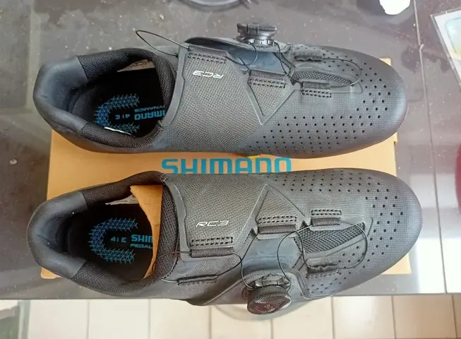 Shimano RC3 road bike shoe for sale (new) — brand new bicycle for sale in Kuala Lumpur, Malaysia