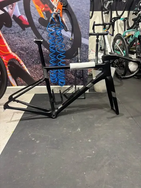 Cannondale Supersix Evo 2021 Black — used bicycle for sale in Selangor, Malaysia