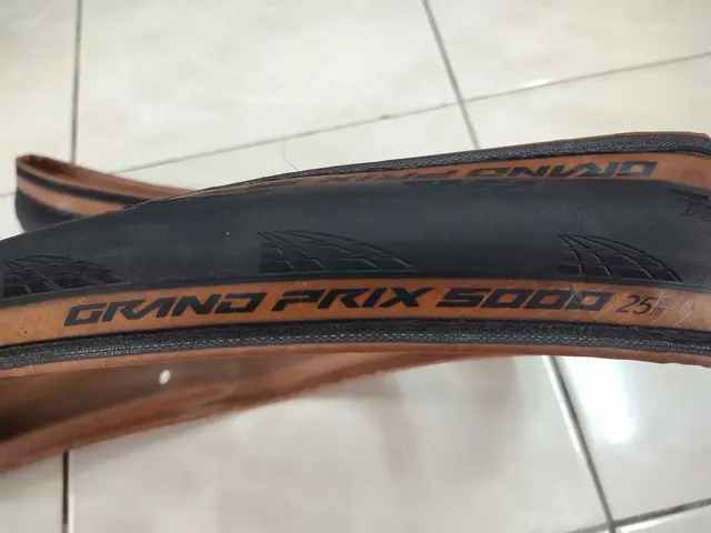 continental gp5000 25mm clincher (tube type) used — used bicycle for sale in Malaysia