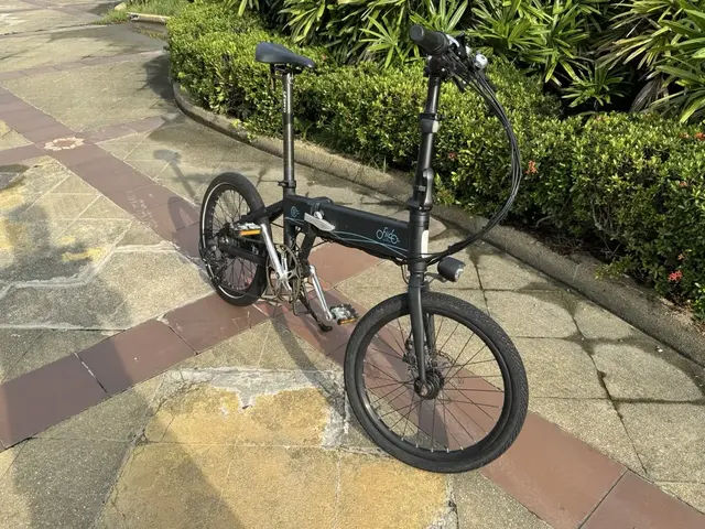 Fiido D4s Electric Hybrid Folding Bike — used bicycle for sale in Kuala Lumpur, Malaysia