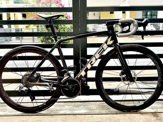 Trek Emonda SL6 etap 2022 — used bicycle for sale in Malaysia