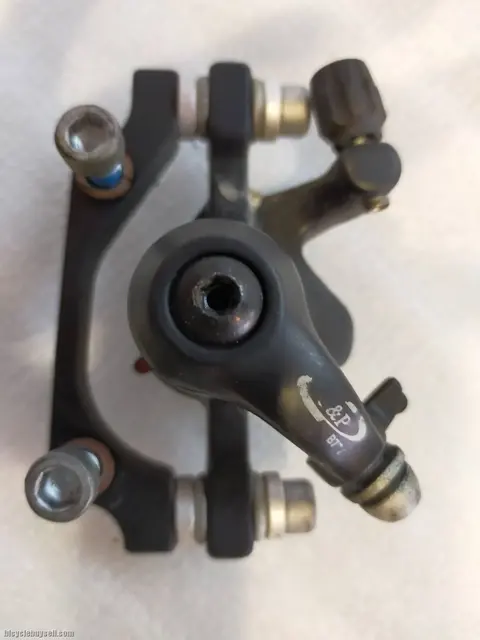 MECHANICAL DISC BRAKE CALIPER - 1 PIECES. USED MILEAGE AROUND 90KM — used bicycle for sale in Pulau Pinang, Malaysia