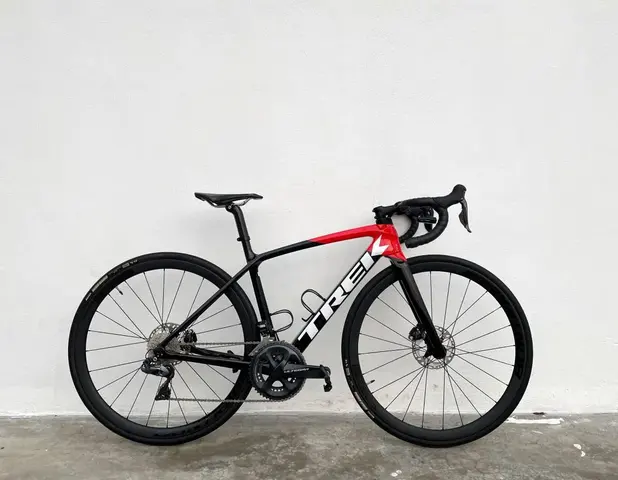 Trek Emonda SL6 Disc Pro (upgraded) (size 50) — used bicycle for sale in Selangor, Malaysia