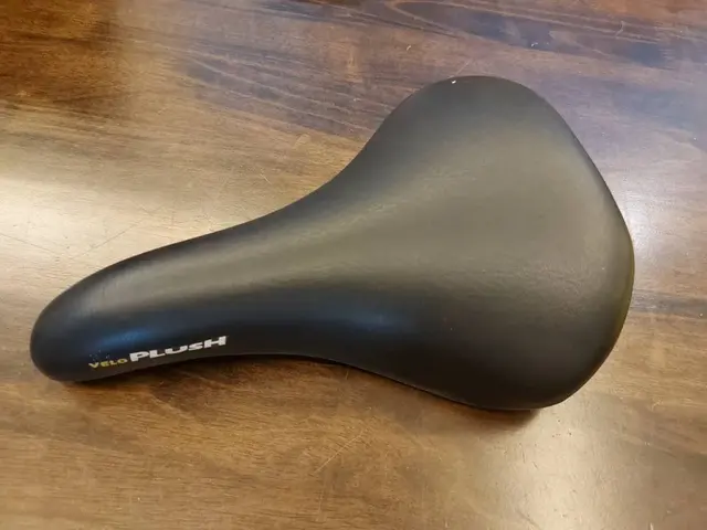 VELO Plush Saddle — used bicycle for sale in Selangor, Malaysia
