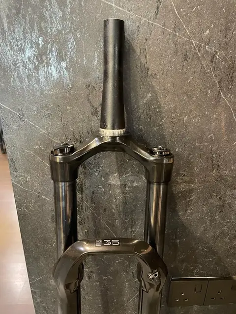 ROCKSHOX 35 GOLD RL SUSPENSION FORK -40% LESS ! — brand new bicycle for sale in Pulau Pinang, Malaysia
