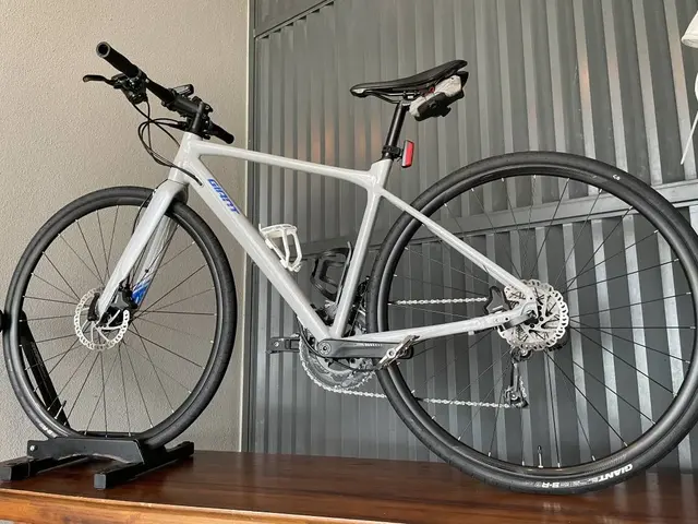 Giant Fastroad 2022 — used bicycle for sale in Kuala Lumpur, Malaysia