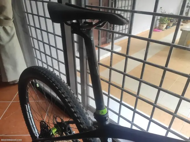FSA SL-K SB20 Seatpost UD Carbon — used bicycle for sale in Perak, Malaysia